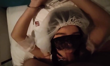 究極反差泄密，重慶高顏值OL女職員成為老闆的小母狗，各種露臉調教啪啪做愛！