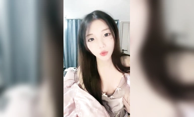 【带小御回家】00后校花女神抠穴自慰淫水直流(7)