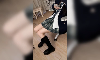 嫩妹收割機【江南第一深情】頂級約炮大神-綠JK 白裙