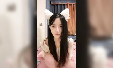 【小蝴蝶会飞】校花下海！颜值天花板女神道具狂插(8)