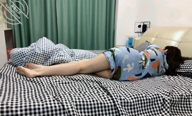 海角大神合集【我和親姐姐的性福生活】亂倫記錄-成功拿下超常發揮讓老姐高潮兩次
