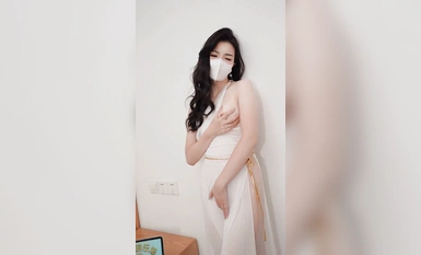 超顏值極品御姐女神『狐不妖』平時高高在上的女神在大雞巴爸爸的雞巴下變成淫盪的騷母狗，當做炮架一頓輸出 (2)