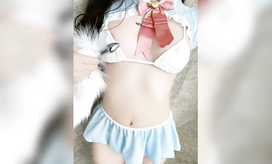 顶级女模私定作品！颜值巅峰，秀人网治愈系女神【谢小蒽】肛塞屁屁全过程，激凸奶头，微露奶