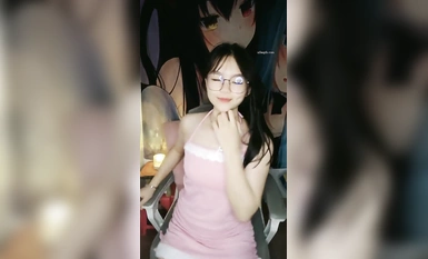 清純粉嫩眼鏡娘@酒窩小妹 尺度福利秀 (13)