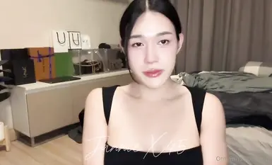 2024年新流出，超高颜值极品身材尤物【JannieX】福利合集，网红脸骚货大奶淫荡，激情啪啪超浪！ (1)