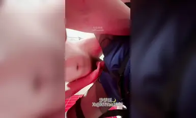【足控綠帽狂喜】95後綠帽情侶美腿女王「汐夢瑤」付費資源 《綠帽情侶一起給單男口》公共更衣室露出3P約炮