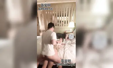抖音巨乳網紅李雅 最新作小哥把老婆灌醉睡著強奸她多年好閨蜜