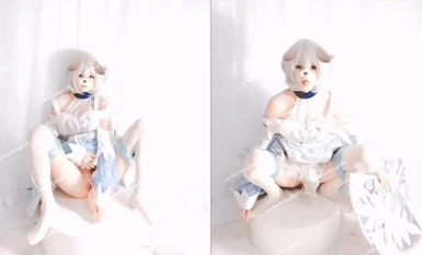 超極品合法卡哇伊福利女神【小池理奈】cos小喬皮膚天鵝之夢 對鏡插嫩逼 微露臉，清純唯美小仙女 (2)
