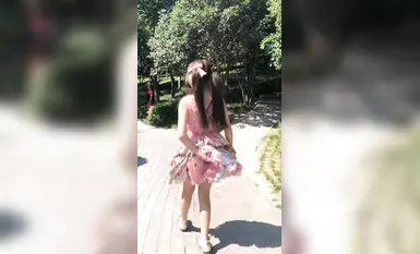 福利姬浆果儿-大街上露出全裸宅舞