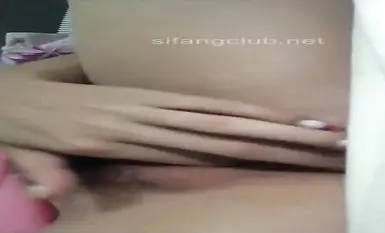 [Bulatan tanda-tanda] Gadis muda berkualiti tinggi dan standard menunjukkan muka mereka dan menaikkan tanda-tanda bocor daripada edisi pengumpul [55 orang dengan rupa yang baik dibunuh] pecah faraj, melancap, latihan (2)