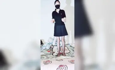 Disesuaikan secara eksklusif untuk taikun tempatan, kurus dan cantik, wajah terdedah gadis sekolah [Tim] koleksi lengkap faedah, kecergasan muda, alat tarian bogel Ziwei seks dan memancut, sifat-sifat jalang penuh (1)