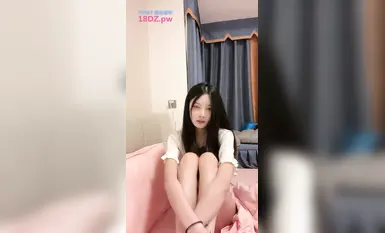 極品平模女神搔首弄姿扣穴手淫色誘炮友無套騎乘內射／巨乳淫蕩禦姐舔逗肉棒各種體位激烈啪啪淫液氾濫等 04