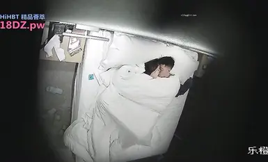 盗录蜂腰巨乳美少妇与上司开房互舔攻守兼备无套内射／大学眼镜男酒店束缚苗条白皙大奶女友深喉各种体位抽插等15