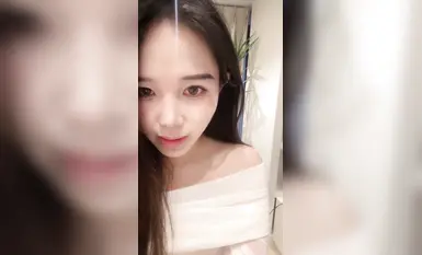 【甜奶昔】发育极好的性感白虎校花女神！道具自慰_高潮喷水_4