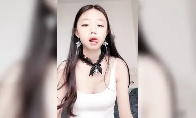 인터넷에서 가장 아름다운 소녀 ~ [Xiaoyun Slowly] 신의 관점에서 클로즈업 ~ 둥근 가슴, 핑크 보지, 알몸 댄스 소품 및 자위 (5)