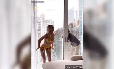 Bagong produkto sa Nobyembre, isang Chinese na batang lalaki ang nagdudulot ng kaluwalhatian sa bansa! Ang cuckold at black couple [Sophia] ay nakakakuha ng isang libong yuan na bonus, ang "Charming Drug, Lovely Wife, and Photographer" ng slutty