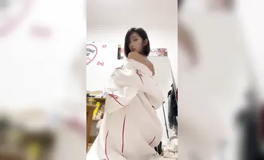 Ang 400,000-fan celebrity sa internet ni Douyin na si @行jian customized na video (1)