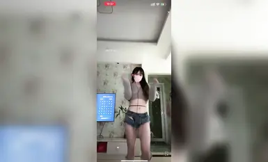 Nhóm thành viên vũ công nổi tiếng Douyin @宁向(向向) biểu diễn điệu nhảy khỏa thân quy mô lớn (12)