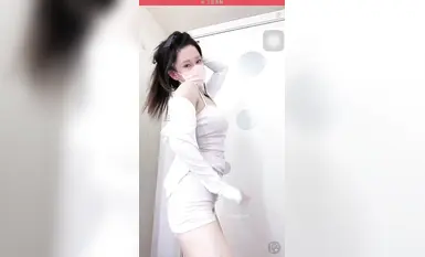 Douyin インターネット有名ダンサー @宁向(xiangxiang) メンバー グループが大規模な裸ダンスを披露 (14)