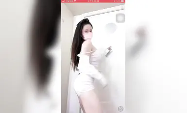 Douyin インターネット有名ダンサー @宁向(xiangxiang) メンバー グループが大規模な裸ダンスを披露 (14)