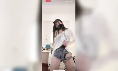 Douyin celebrity dancer @宁向(向向) member group na gumaganap ng malakihang hubo't hubad na sayaw (19)