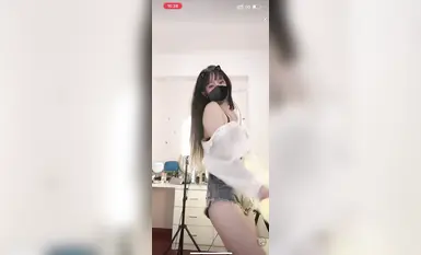 Douyin celebrity dancer @宁向(向向) member group na gumaganap ng malakihang hubo't hubad na sayaw (19)