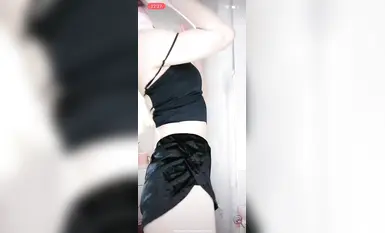 Douyinのネット有名ダンサー@宁向(xiangxiang)メンバーグループが大規模な裸ダンスを披露(36)