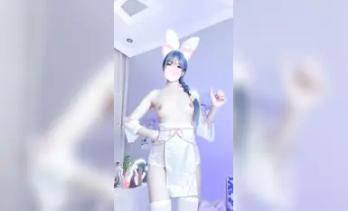 Video ambang keahlian baharu Duo Comel (Xiao Xian Yun'er) pada bulan November