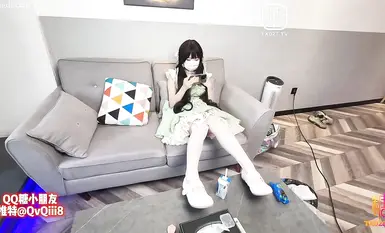 QQ糖小朋友-兄妹乱轮迷奸反差妹妹高颜值好身材大奶翘臀