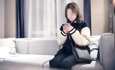 LOVE Xiaotiantanhua melakukan hubungan seks dengan seorang gadis comel berambut pendek dalam seragam besbol Dia menanggalkan pakaiannya dan mempunyai tatu di lengannya supaya dia tidak boleh dilihat sebagai seorang yang bersosial kacau dan menangis dari s