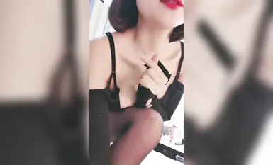 สาวดุร้ายในถุงน่องสีดำ - เจ้าหญิงหญิงสาวมีเสน่ห์มากในถุงน่องสีดำมือเรียวและหอยเป๋าฮื้อบริสุทธิ์ทุกการเคลื่อนไหวของเธอเย้ายวนใจจนตาย 2