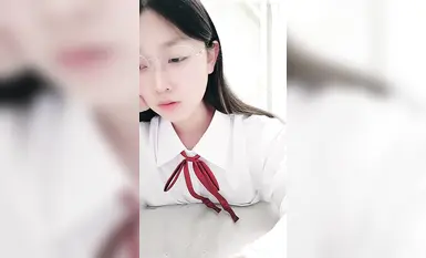 2024年12月新人学生妹【小肉肉】，一股清流，眼镜反差嫩妹，让人眼前一亮，初恋风纯欲脸大尺度全脱！ (2)