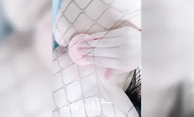 Sobrang lambot, dalisay at magandang munting engkanto [I accidentally squirted] Masyadong sensitive ang maliit na puke at maraming tubig ang pumulandit matapos ko lang itong himas-himas gusto ko na mapuno ng malaking titi ni daddy ang puki (2)