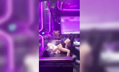 Maomao perempuan murahan itu berharap lain kali apabila kita bermain di KTV, lelaki boleh mengambil inisiatif dan bermain dengan lebih baik. Jangan biarkan saya, perempuan, mengambil inisiatif.