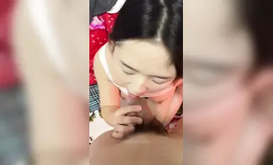 有男友的幼教老师奶子坚挺屁股超大