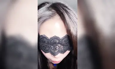 Ang super horny lady [Jia Jia] ay isang contrasting lady, mapang-akit sa stockings, deep throated sa props, masturbating at penetrated wildly! (5)