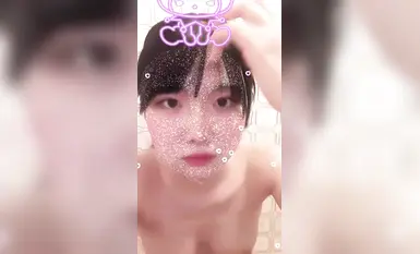 仅限周末 可爱女孩的Instagram直播