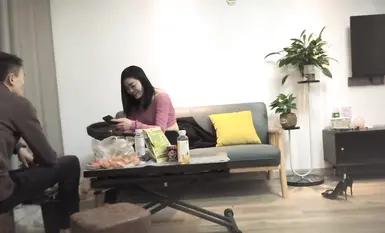 3P豐滿人妻，今晚她能將倆小伙推平，刺激大戰，女主年齡32身高165，輪番上場_需要兩個小伙的滋潤才滿足