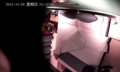 [HD Security Camera] Ang isang hunk na may salamin sa pananaw ng Diyos ay nakipag-date sa hatinggabi kasama ang isang netizen na may malambot na baywang at magagandang suso.