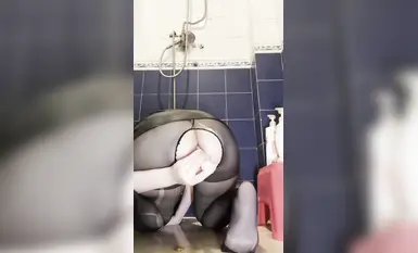 [Bagong trend sa 2025] Cute na loli-type na asong babae! Twitter face welfare girl [Little Sheep] heavy threshold view, hubad na sayaw, anal enema, props masturbation (1)