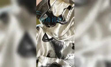 -Pervert wanita Cape "Yaya mahu tidur dengan abangnya" koleksi pelekat berlian, gadis itu mengejar lelaki itu melalui kain kasa dan menidurinya dengan begitu kuat sehingga dia kehilangan kawalan ke atas pundi kencingnya dan jus putihnya mengalir