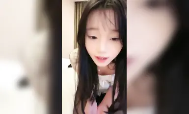 [Nhân viên văn phòng cũng điên] Một chị gái dẫn hai em gái đi xem live show ở khách sạn! Chơi đùa và liếm láp nhau_3