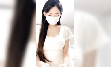女神終於露臉了！七彩主播【純欲小圓】萬中無一魔鬼身材！完美 (1)