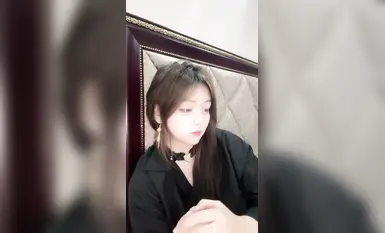 顶级颜值反差婊，下海大秀直播，酒店开房被大哥无套猛干(2)