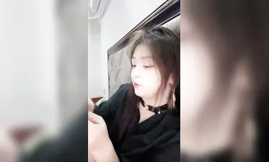 顶级颜值反差婊，下海大秀直播，酒店开房被大哥无套猛干(4)