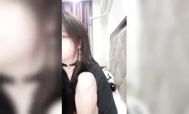 顶级颜值反差婊，下海大秀直播，酒店开房被大哥无套猛干(4)
