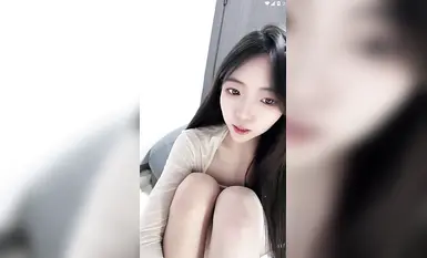 长腿嫩足颜值小母狗，连体黑丝透视装，嫩足展示淫语挑逗，跪地自慰各种道具深插骚穴(5)