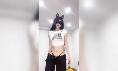 【痴女なし、金なし】巨乳、特注黒ストッキング、ハイヒール、足コキ、オナニー、潮吹き（24）