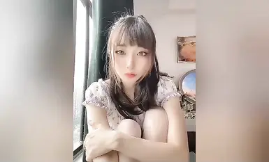 Pinakamahusay na high-value contrast bitch ng Tik Tok na si Chen Nini, perpektong pigura, mahabang binti, itim na medyas, matataas na takong, tingnan ang koleksyon (1)