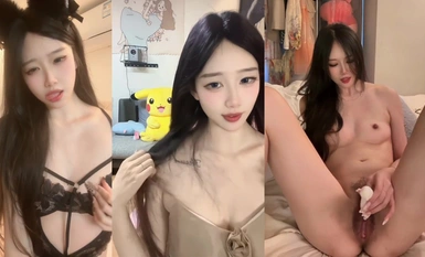 สาวสวยหน้าคมโชว์ลีลาเซ็กซี่โชว์นมขาวเต้นยั่ว (2)